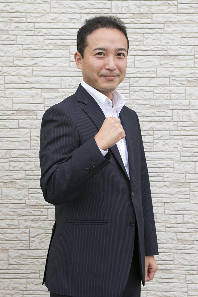 赤澤さん_J0V0661 プロフィール 株式会社赤澤号 ~「人間力」を育てる研修・組織環境づくりを提供します~